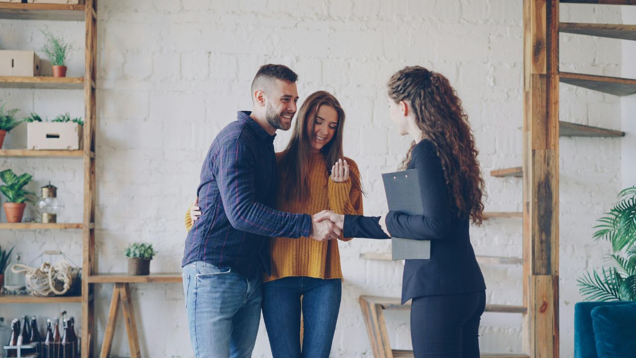 Ready-to-Move vs Under-Construction Properties